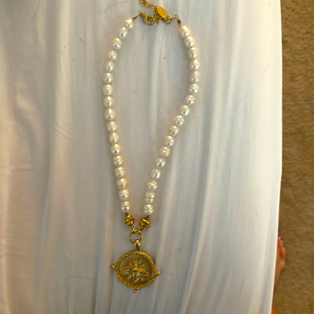 Saltwater Pear and Gold necklace